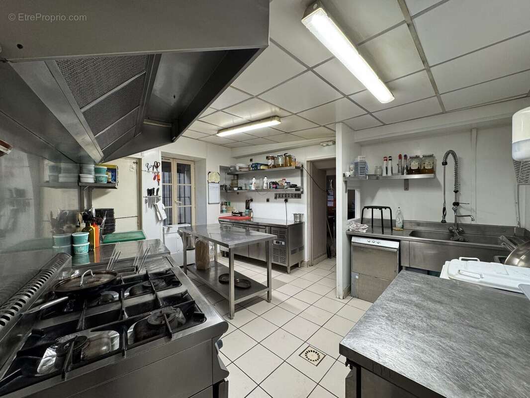 Autre à SAINT-ARNOULT-EN-YVELINES