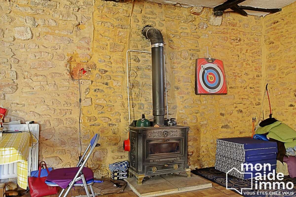 Maison à SALLES-DE-BELVES