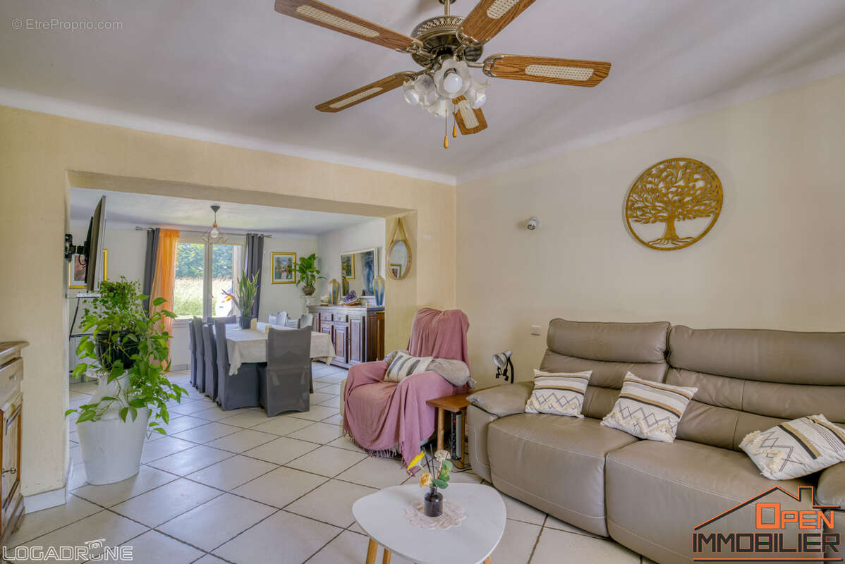 Commerce à SAINT-SYLVESTRE-SUR-LOT