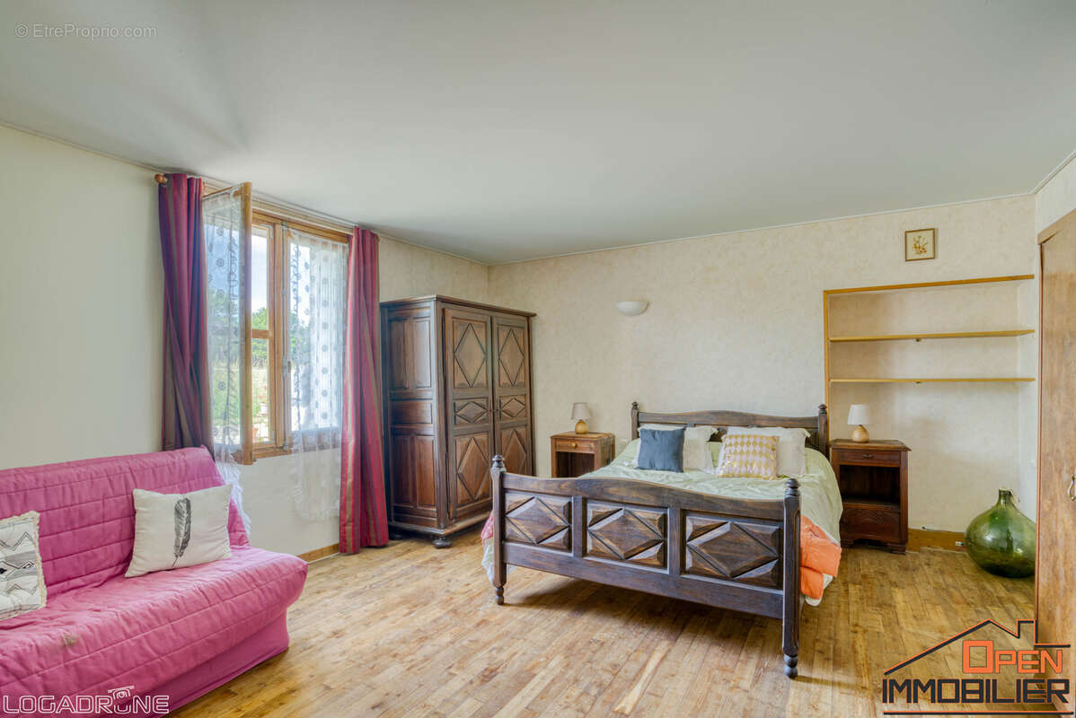 Commerce à SAINT-SYLVESTRE-SUR-LOT