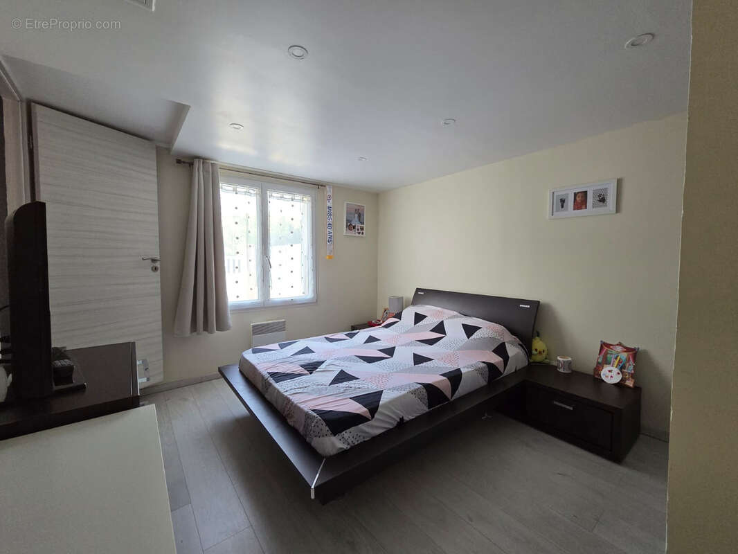 Maison à LA FARE-LES-OLIVIERS