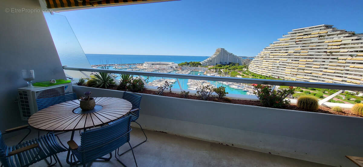 Appartement à VILLENEUVE-LOUBET