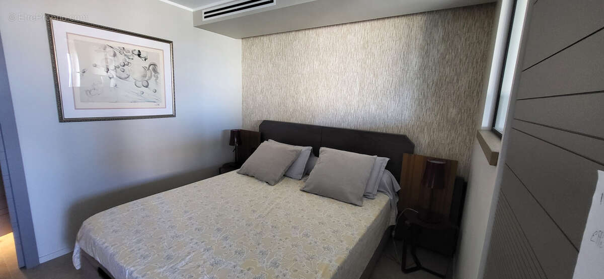 Appartement à VILLENEUVE-LOUBET