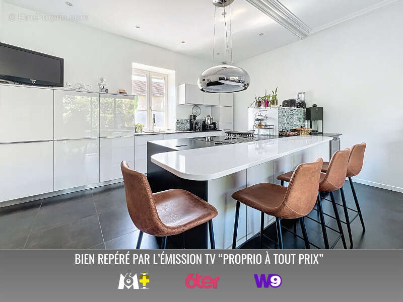 Maison à JASSANS-RIOTTIER