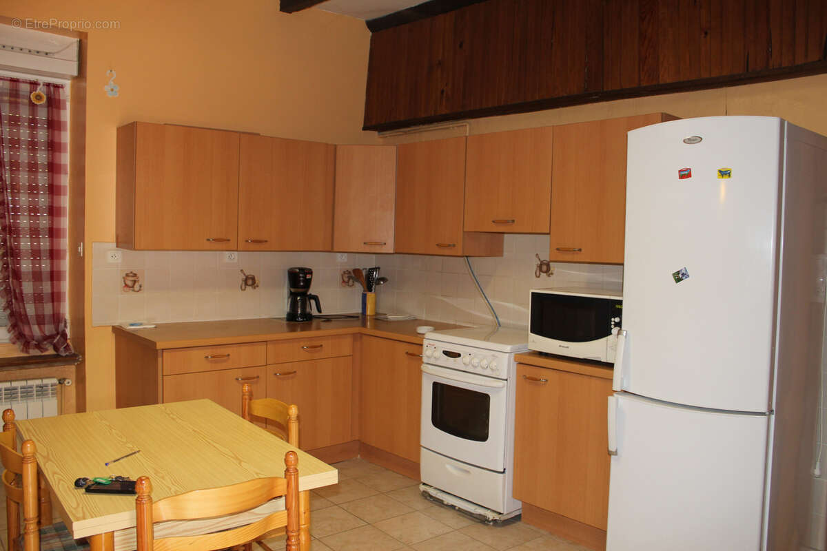 Appartement à AVEZE