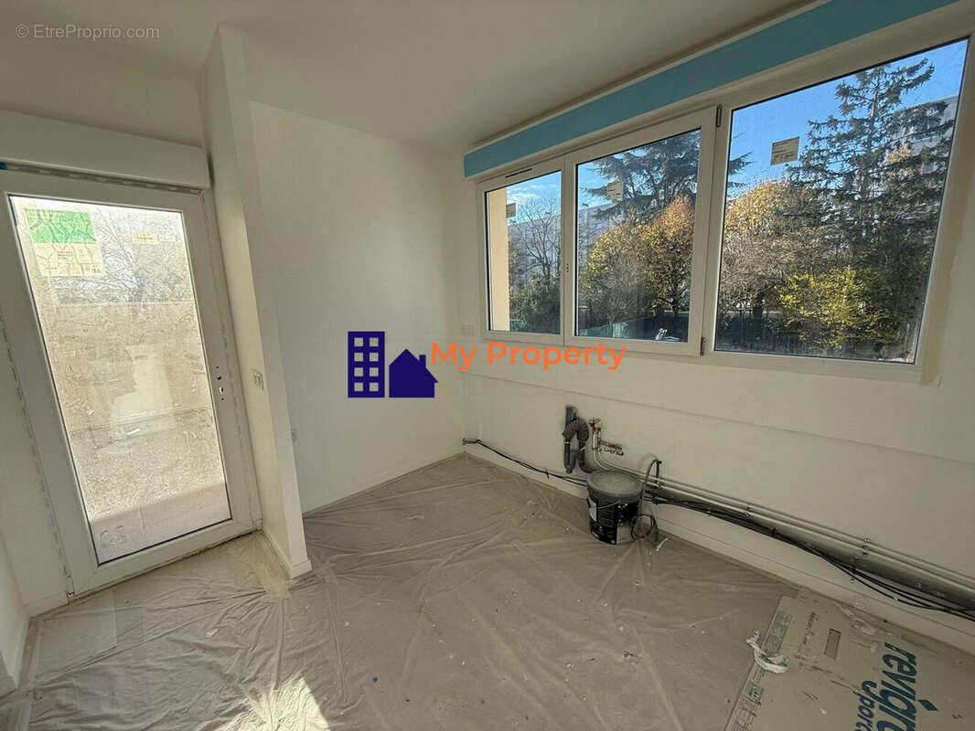 Appartement à HOUILLES