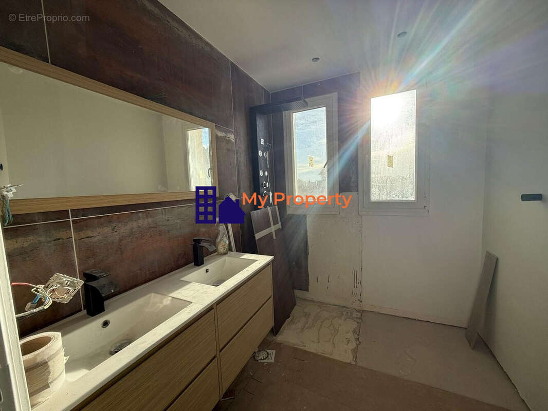 Appartement à HOUILLES