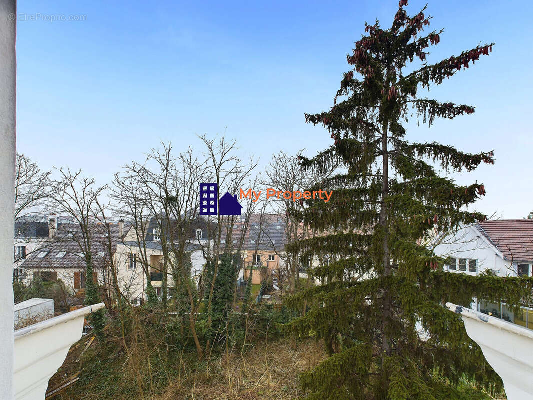 Appartement à HOUILLES