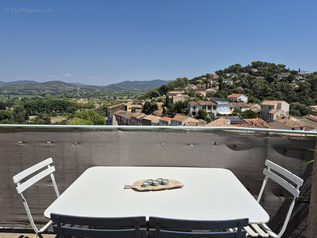 Appartement à PIERREFEU-DU-VAR