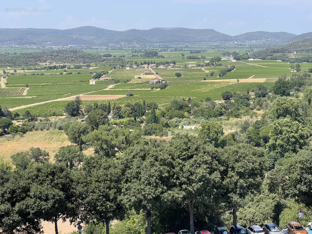 Appartement à PIERREFEU-DU-VAR