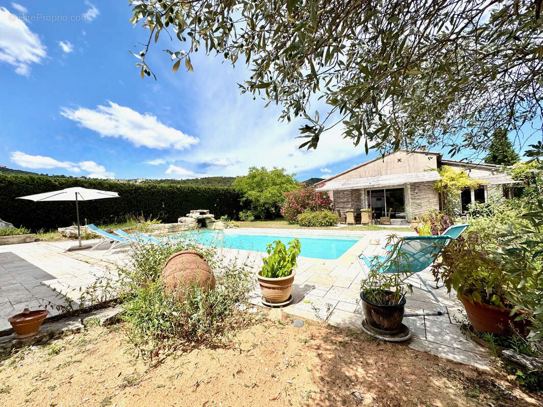Maison à VAISON-LA-ROMAINE