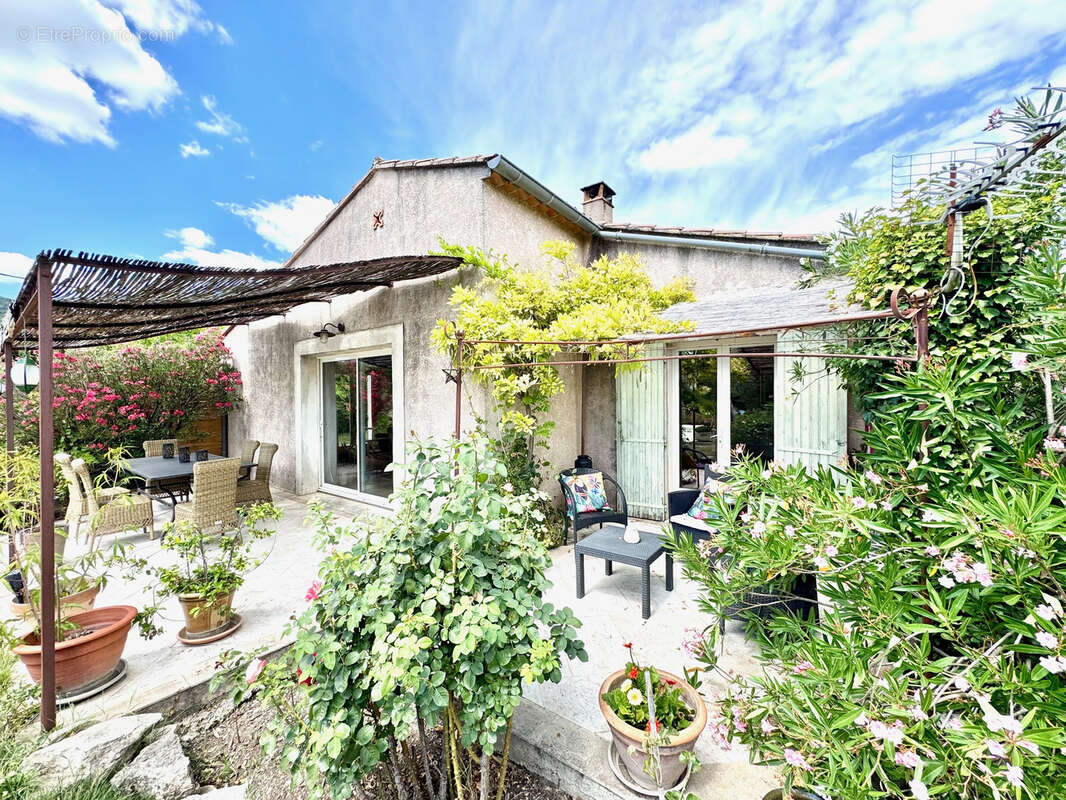 Maison à VAISON-LA-ROMAINE