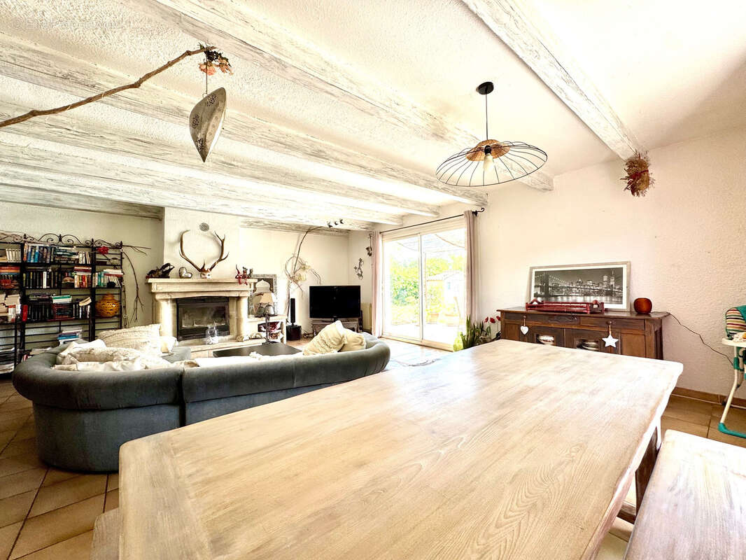 Maison à VAISON-LA-ROMAINE