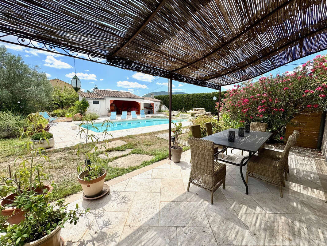 Maison à VAISON-LA-ROMAINE