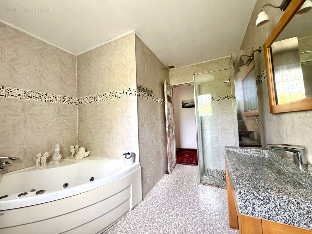 Maison à VAISON-LA-ROMAINE