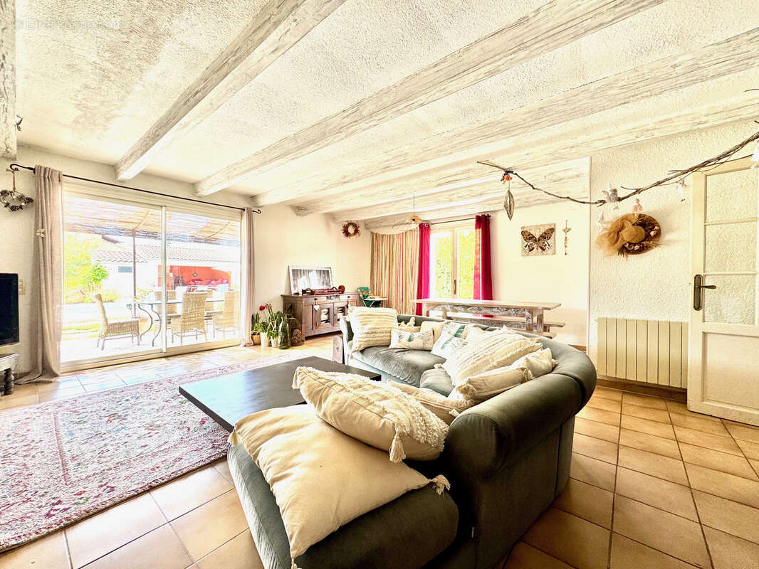 Maison à VAISON-LA-ROMAINE