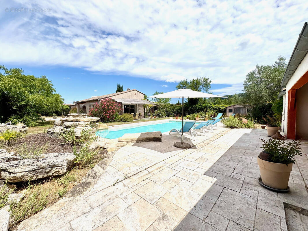 Maison à VAISON-LA-ROMAINE