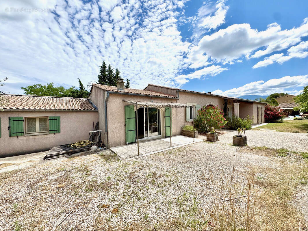 Maison à VAISON-LA-ROMAINE