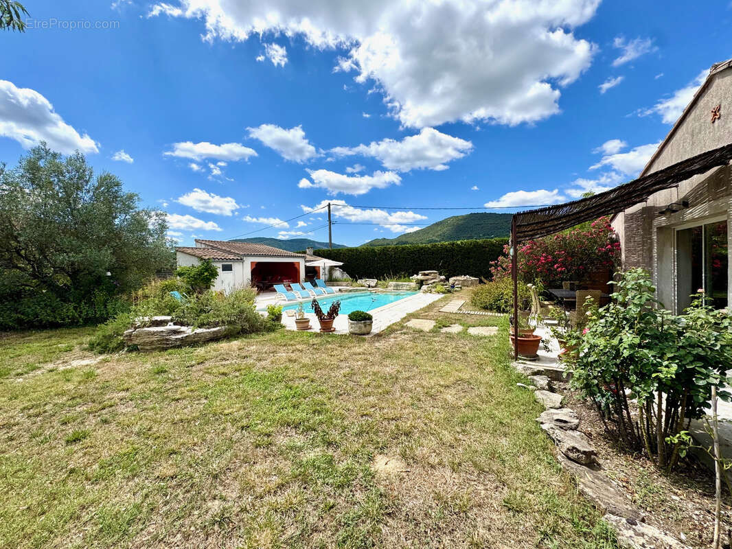 Maison à VAISON-LA-ROMAINE