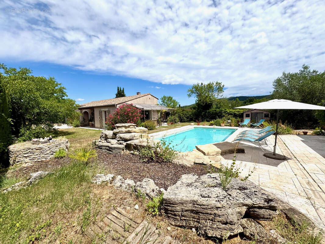Maison à VAISON-LA-ROMAINE