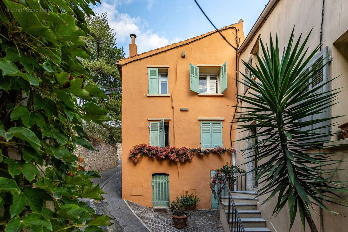 Maison à HYERES