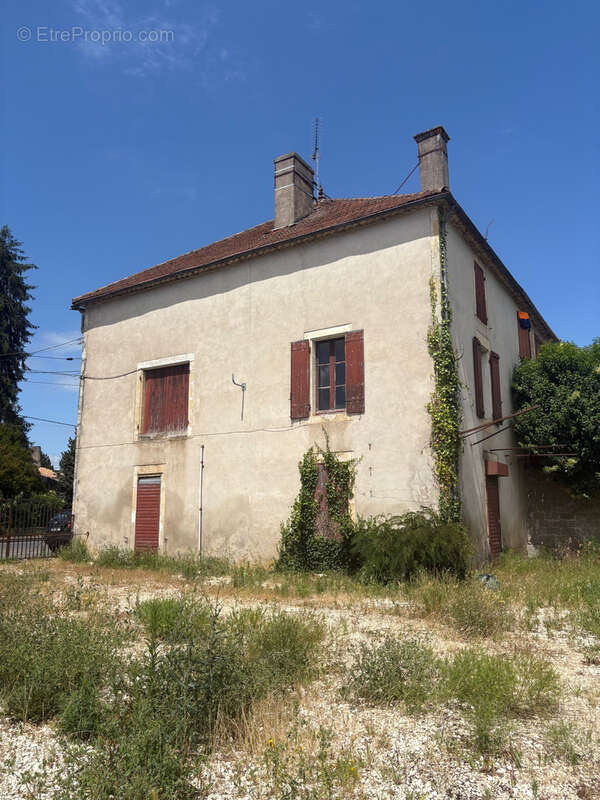 Maison à FUMEL