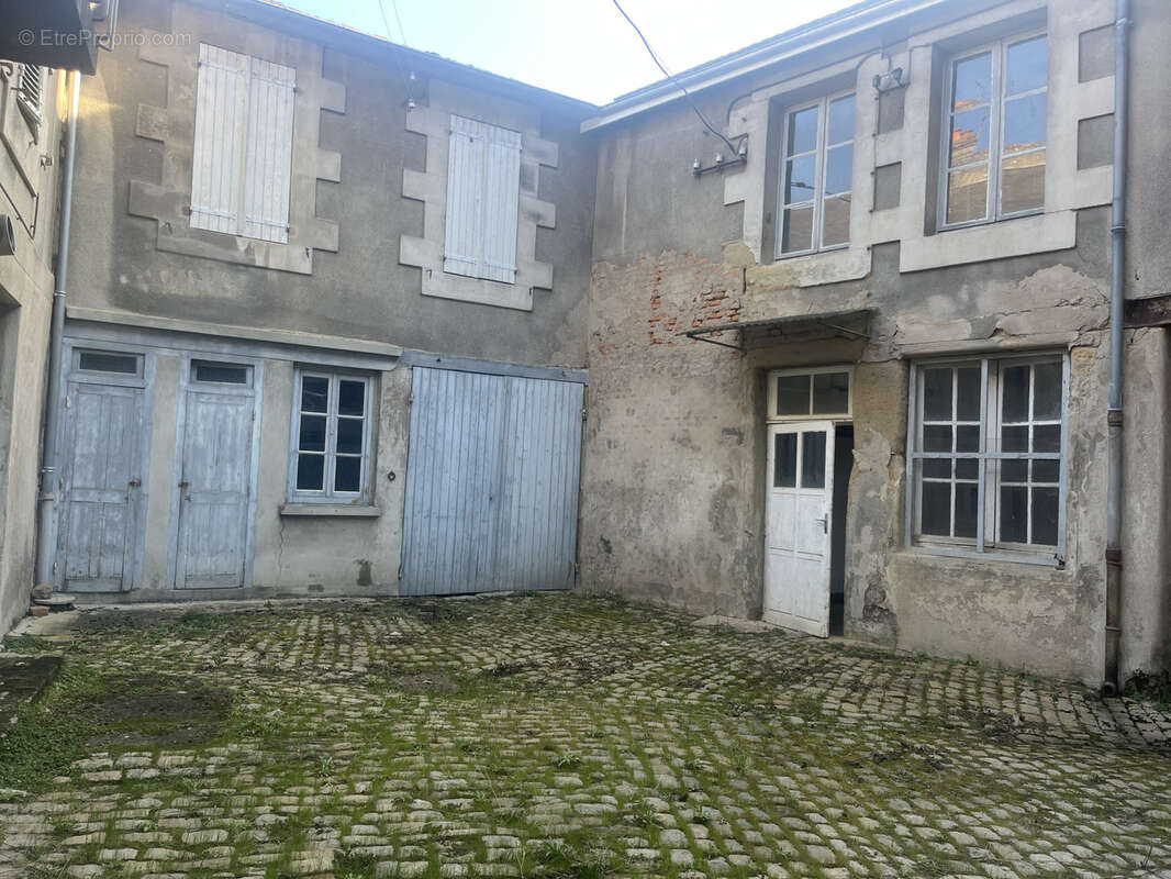 Appartement à AUTUN