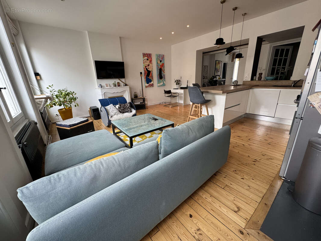 Appartement à SAINT-ETIENNE