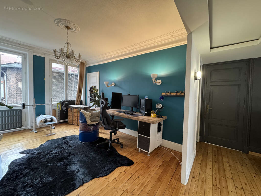 Appartement à SAINT-ETIENNE