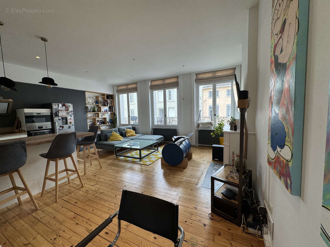 Appartement à SAINT-ETIENNE