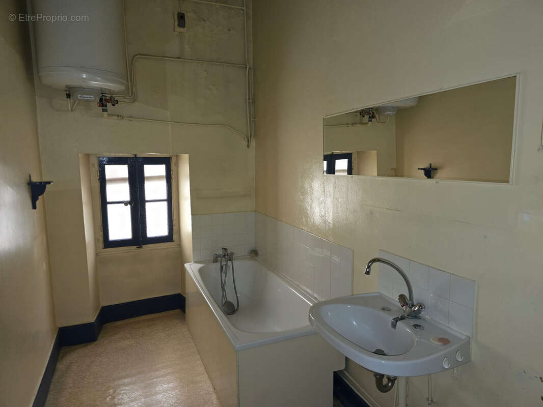 Appartement à ROMANS-SUR-ISERE