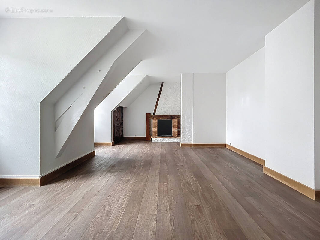 Appartement à BRIVE-LA-GAILLARDE