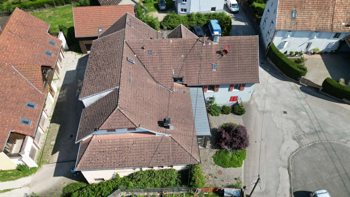 Commerce à BREITENBACH-HAUT-RHIN