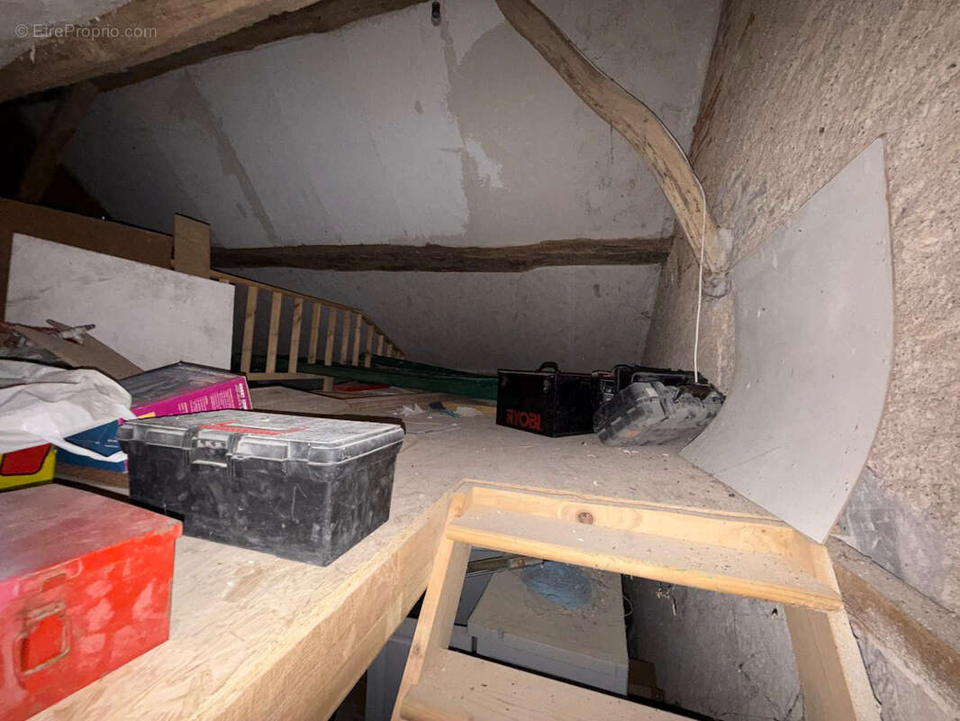 Maison à LA CELLE-SUR-NIEVRE