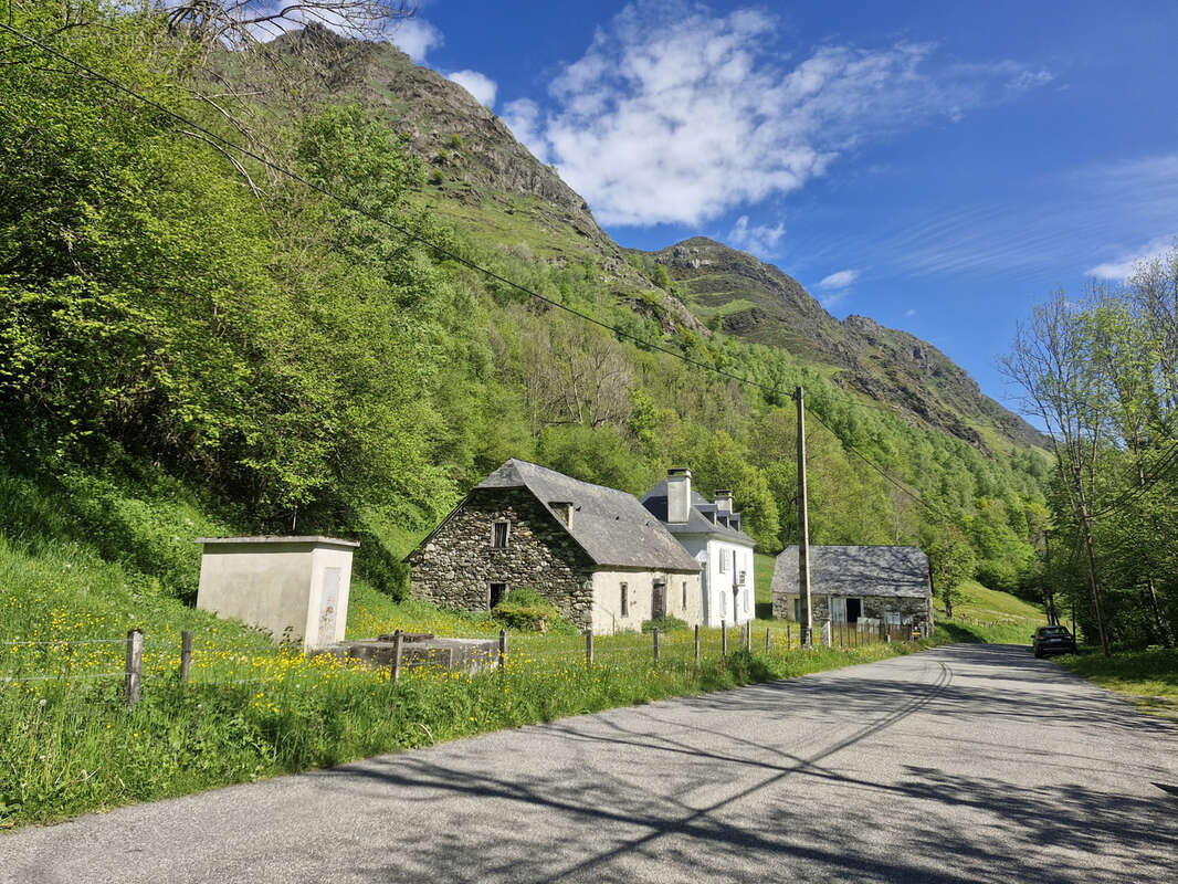Maison à ESTAING