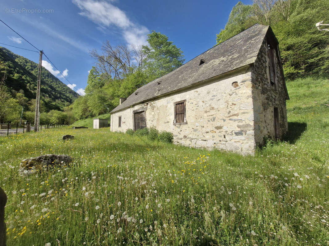 Maison à ESTAING