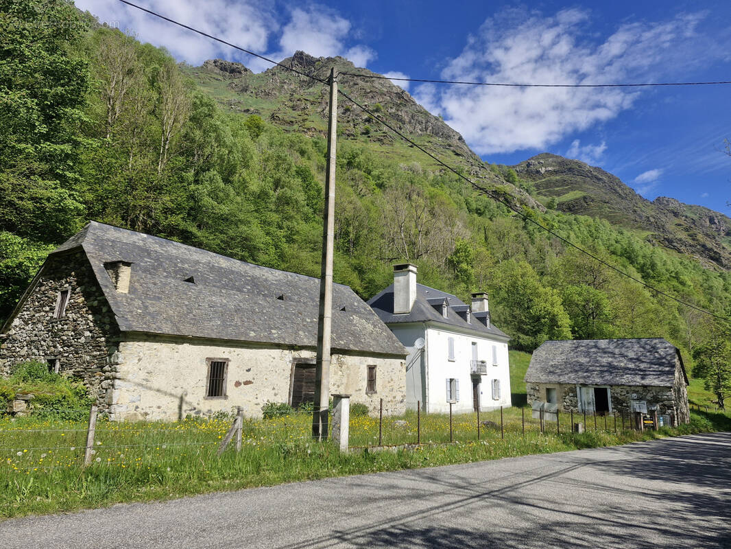 Maison à ESTAING