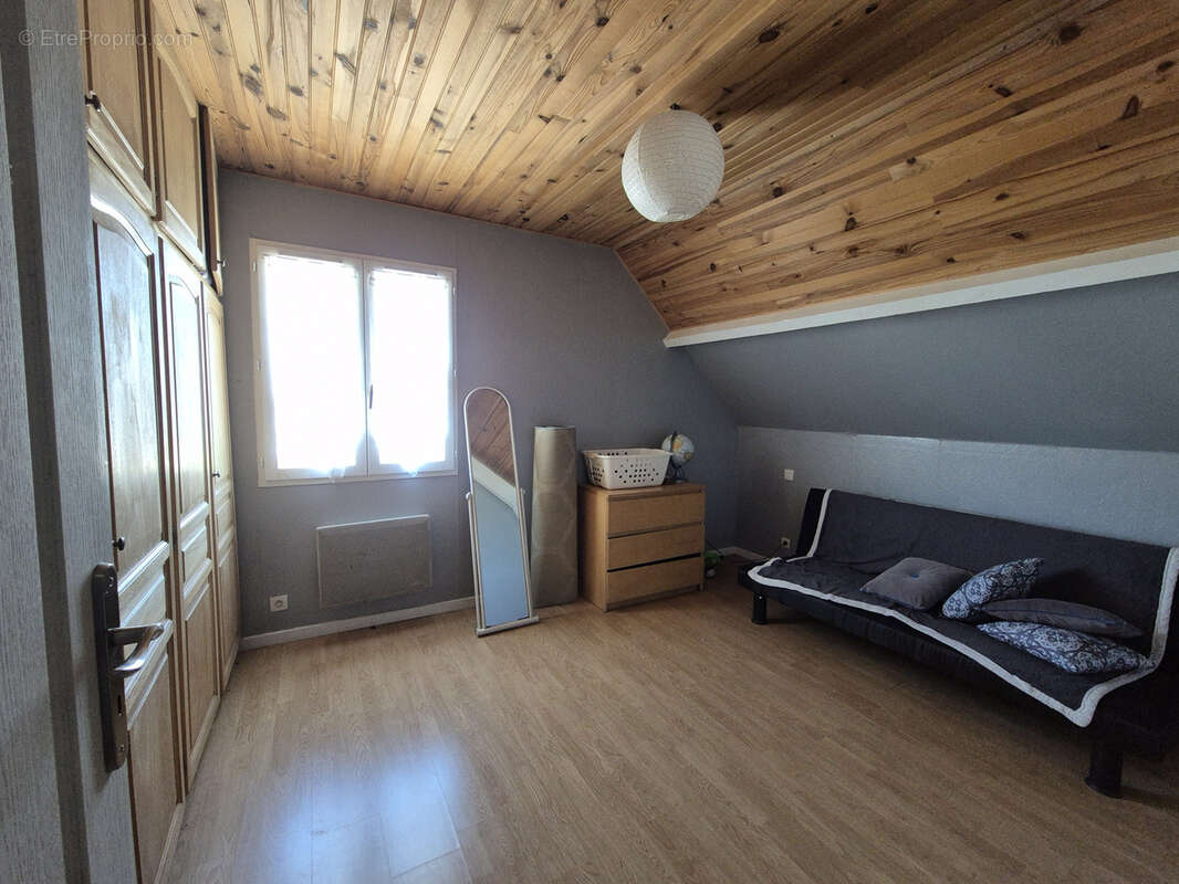 Maison à LAMARQUE-PONTACQ