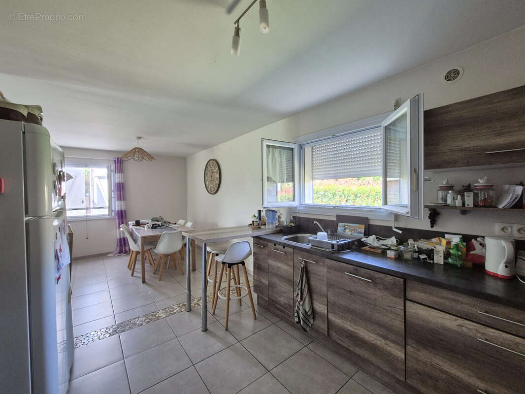 Maison à LAMARQUE-PONTACQ