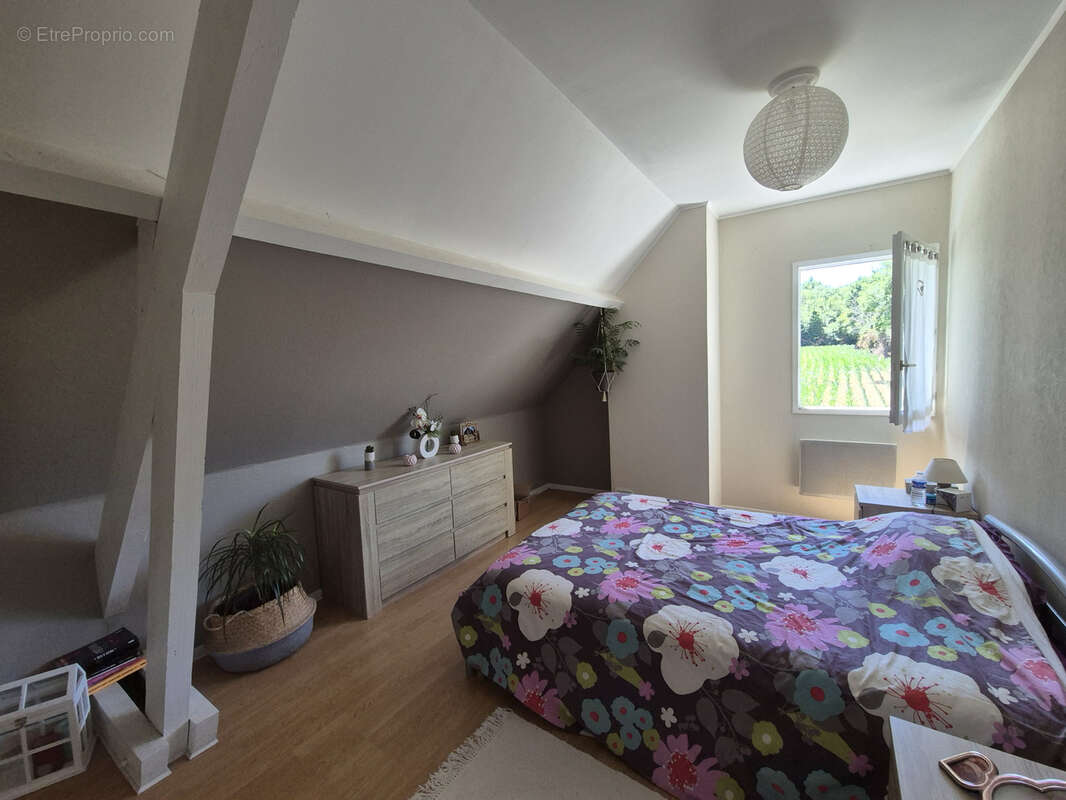 Maison à LAMARQUE-PONTACQ