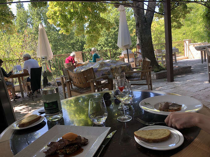 Commerce à MOUSTIERS-SAINTE-MARIE