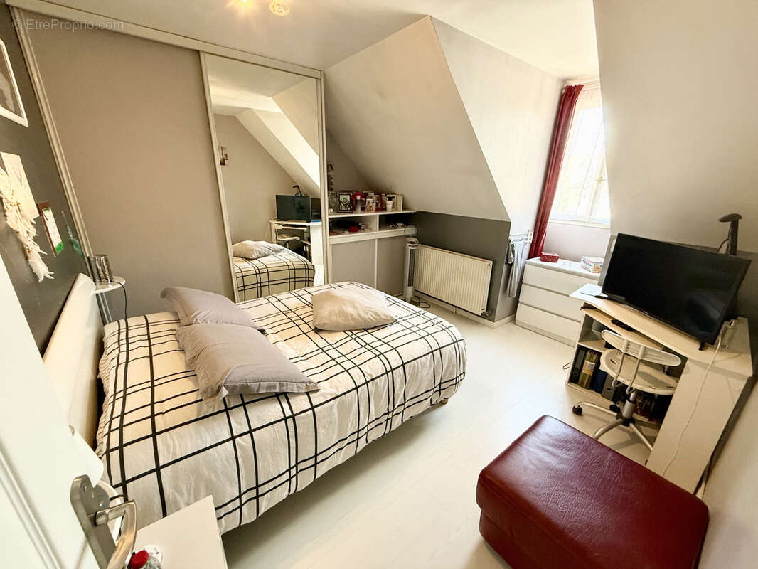 Maison à TREMBLAY-EN-FRANCE