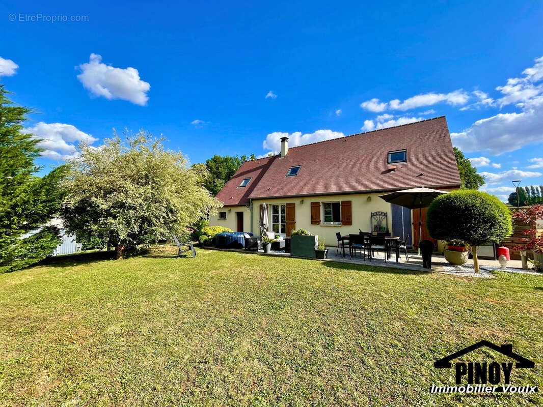 Maison à VOULX