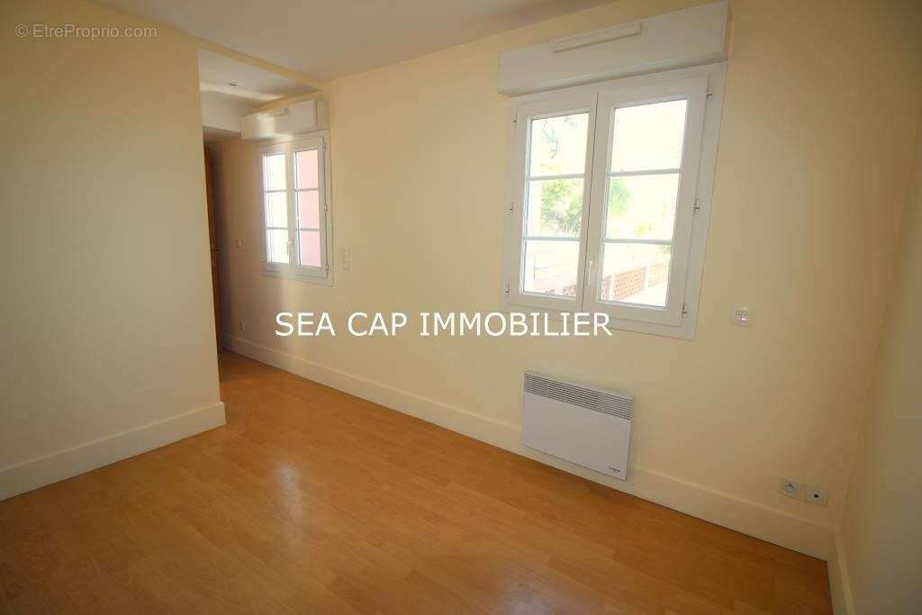 Appartement à LA TURBIE