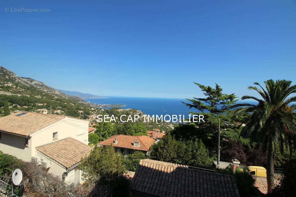 Appartement à LA TURBIE