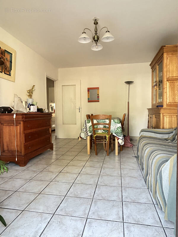 Appartement à BURES-SUR-YVETTE