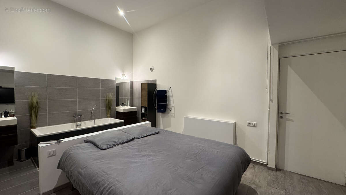 Appartement à AIX-LES-BAINS