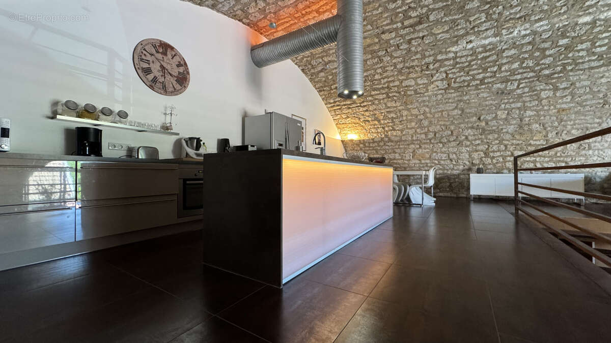 Appartement à AIX-LES-BAINS