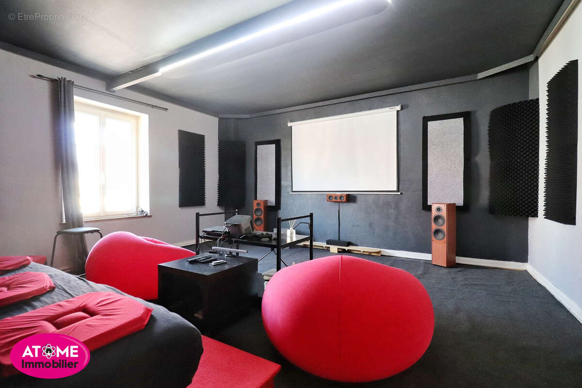 Maison à SAINTE-MARIE-AUX-CHENES