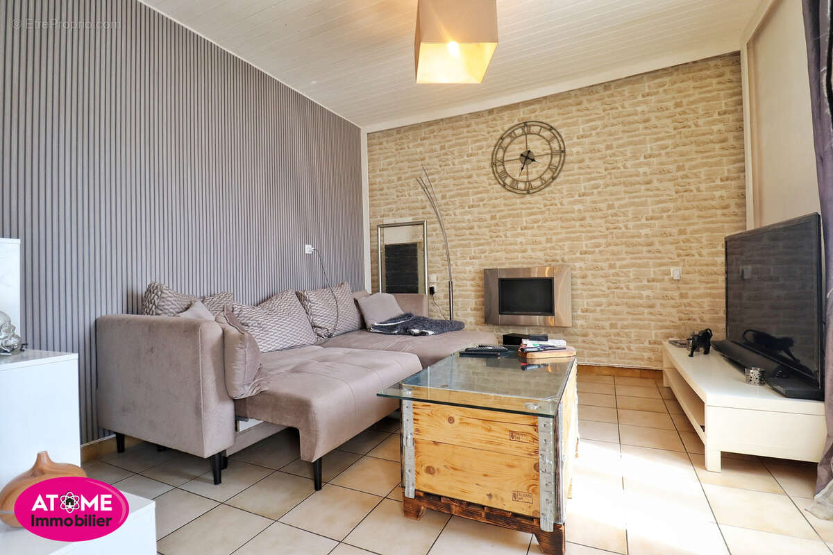 Maison à SAINTE-MARIE-AUX-CHENES